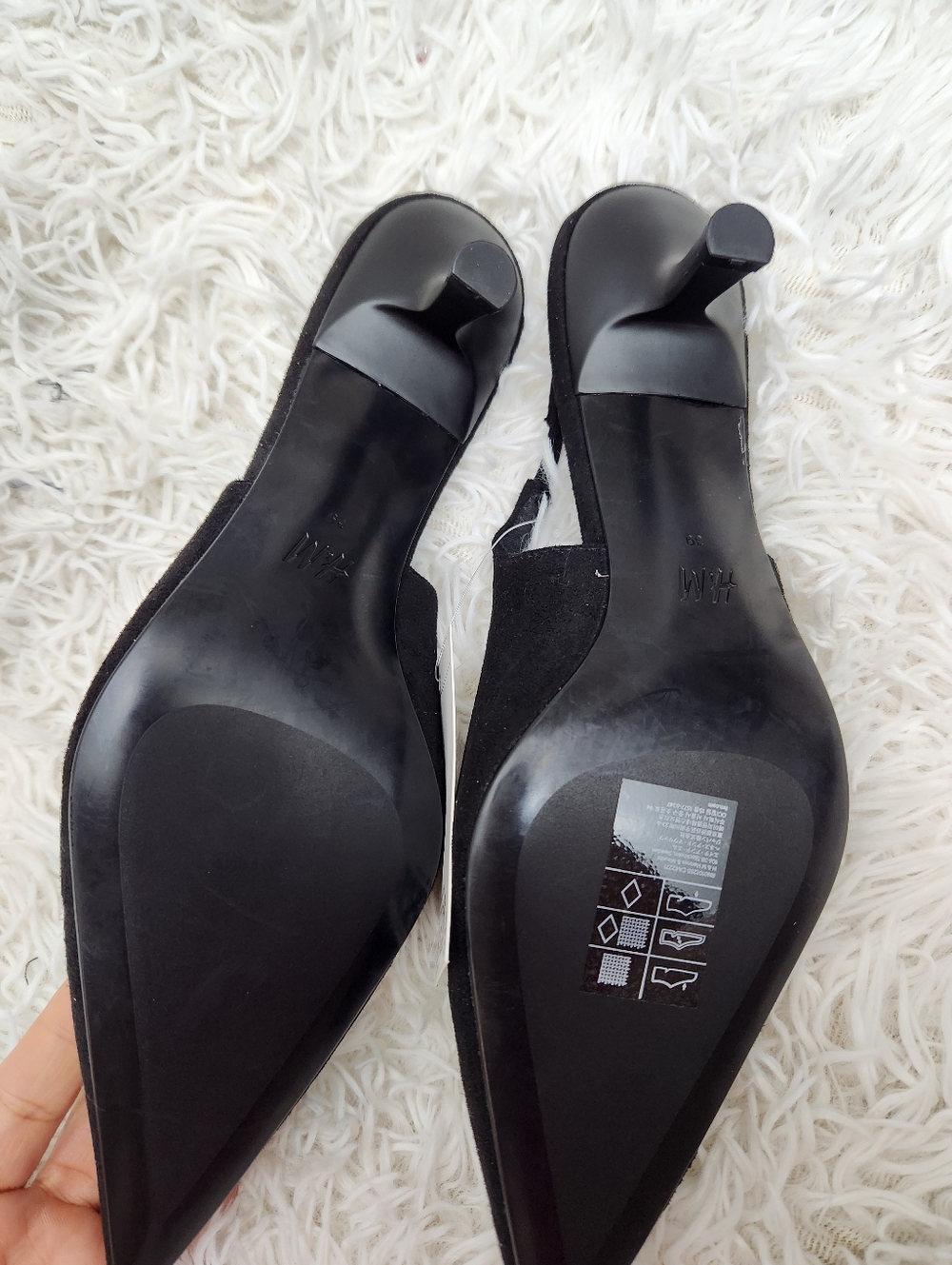 H&M Pointed Toe Slingback Kitten Heels  Black Suede Style - Picture 4 of 6